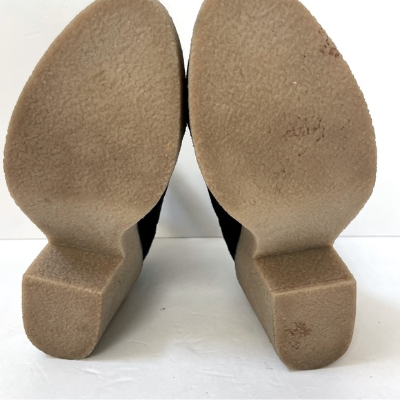 Urban Outfitters Posey Gumsole Black Booties Size 8 - Picture 13 of 13